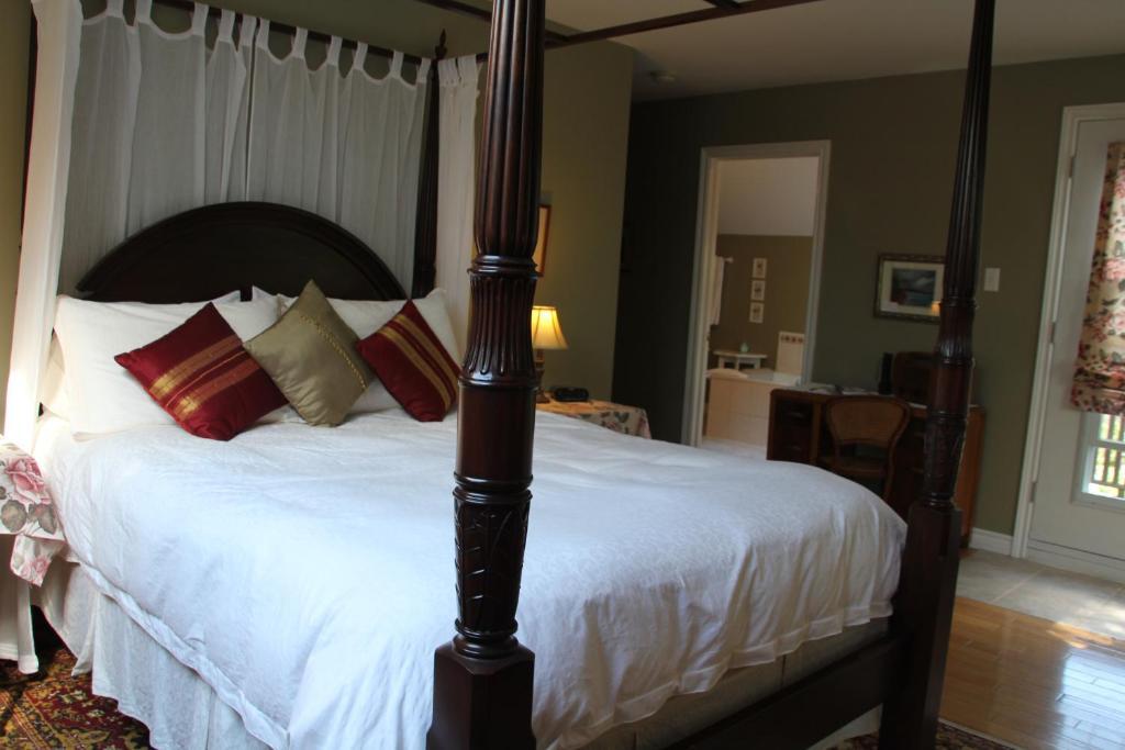 Tulips And Thistle B&B 特鲁罗 客房 照片